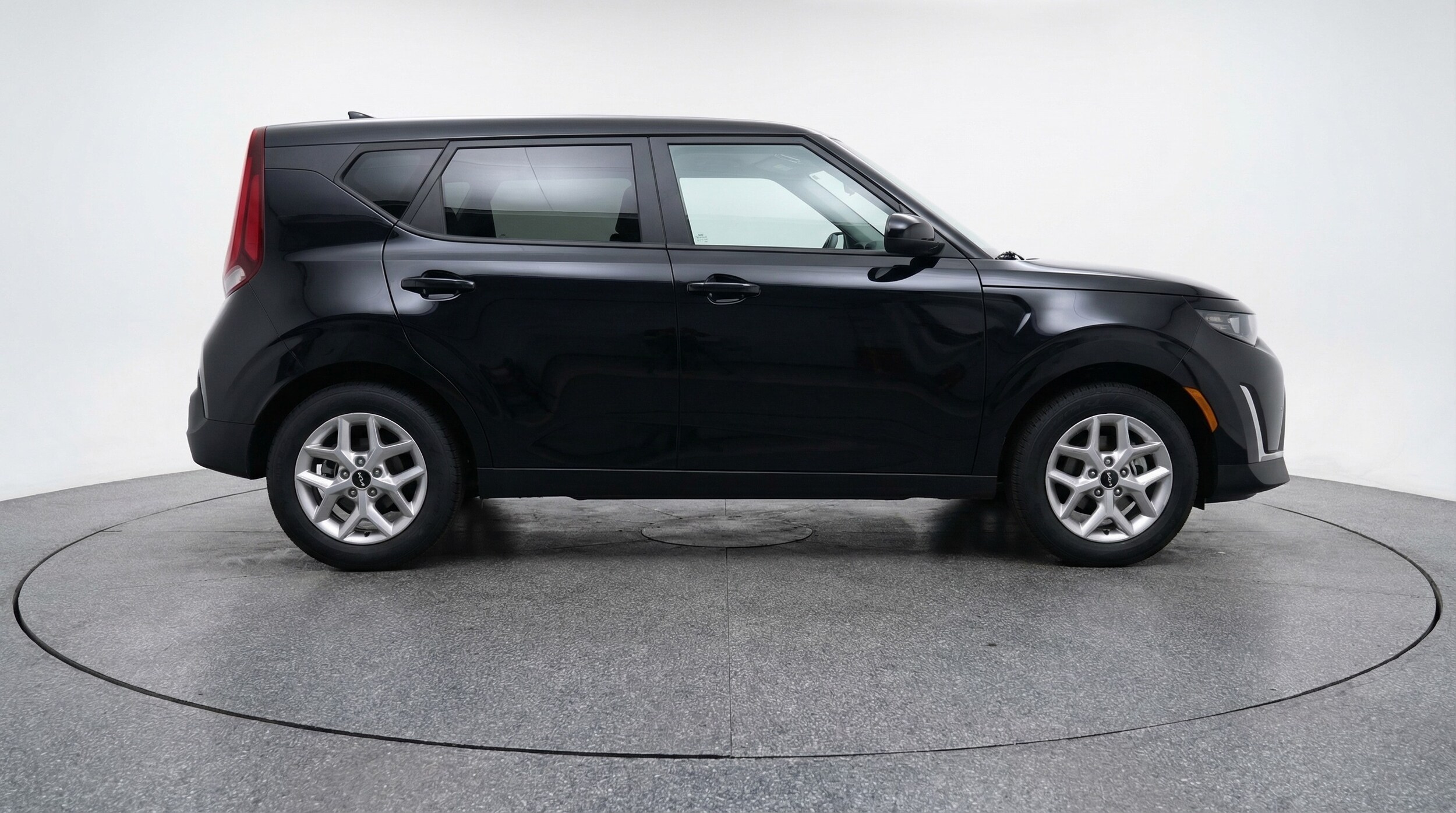 Thumbnail: 2025 Kia Soul - 8