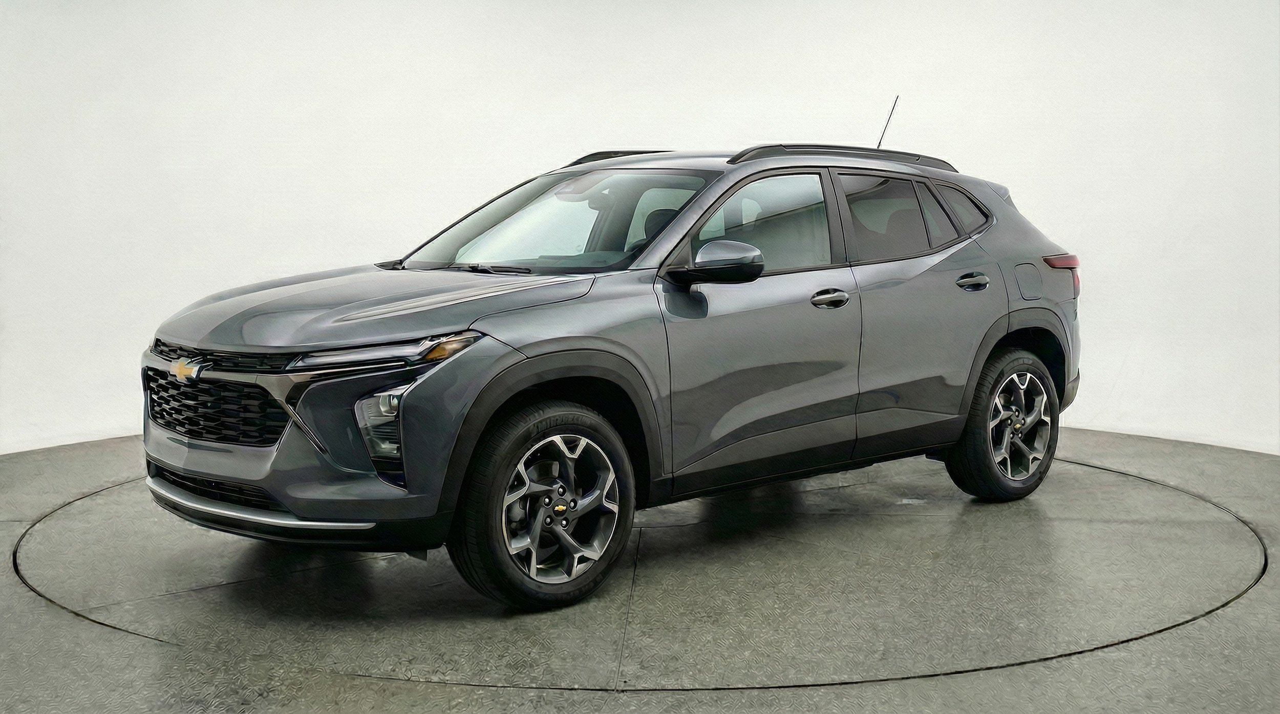 Thumbnail: 2025 Chevrolet Trax - 3