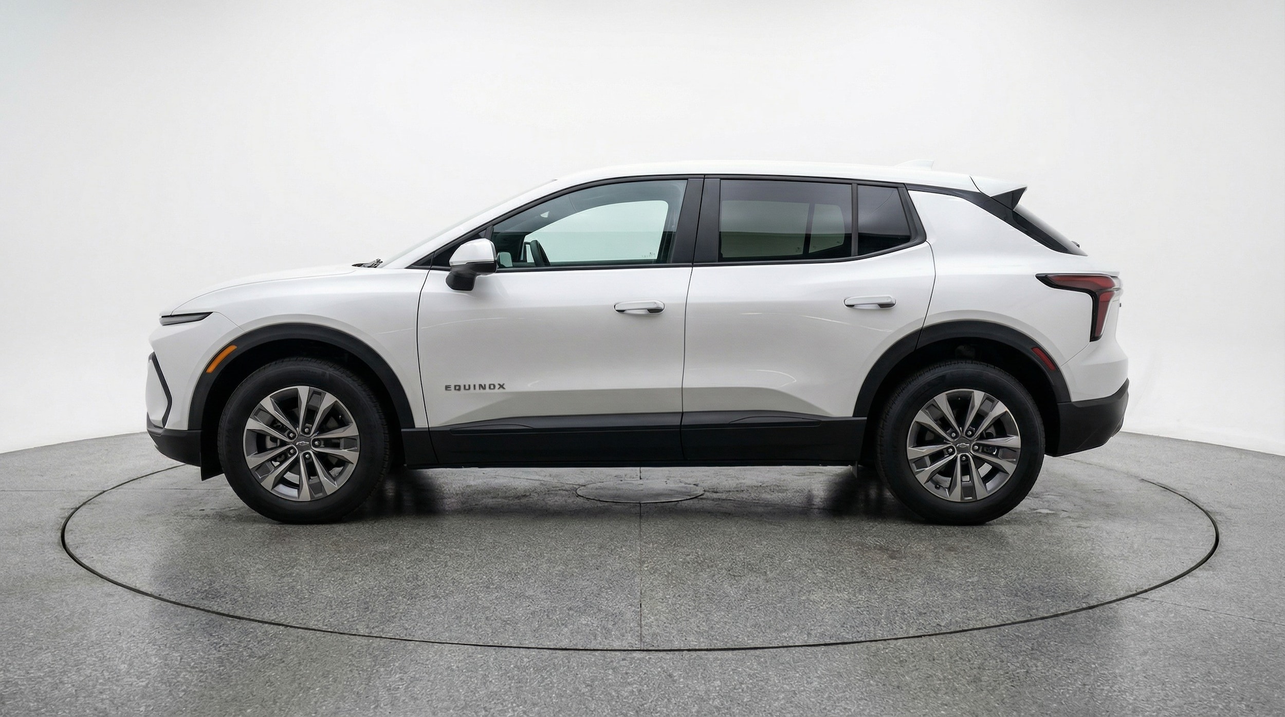 Thumbnail: 2025 Chevrolet Equinox - 4