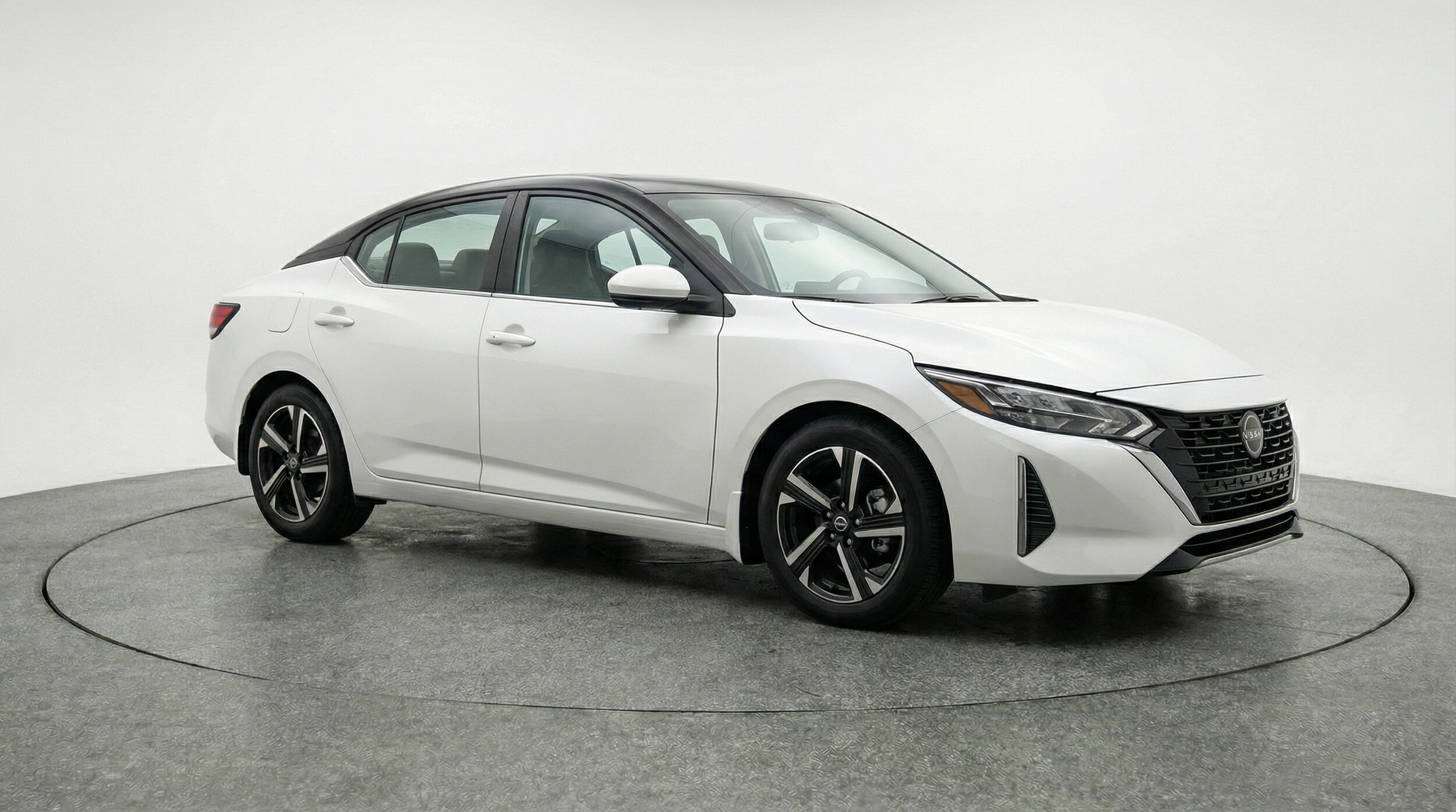 Thumbnail: 2025 Nissan Sentra - 1