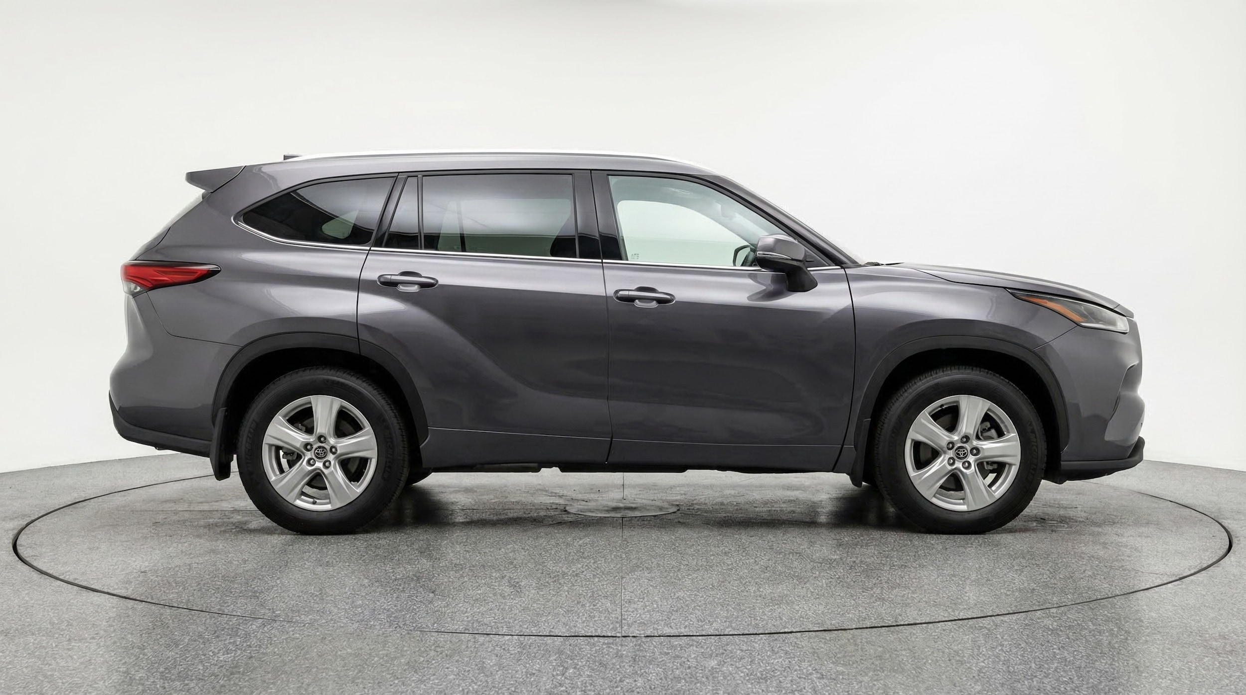 Thumbnail: 2025 Toyota Highlander - 8