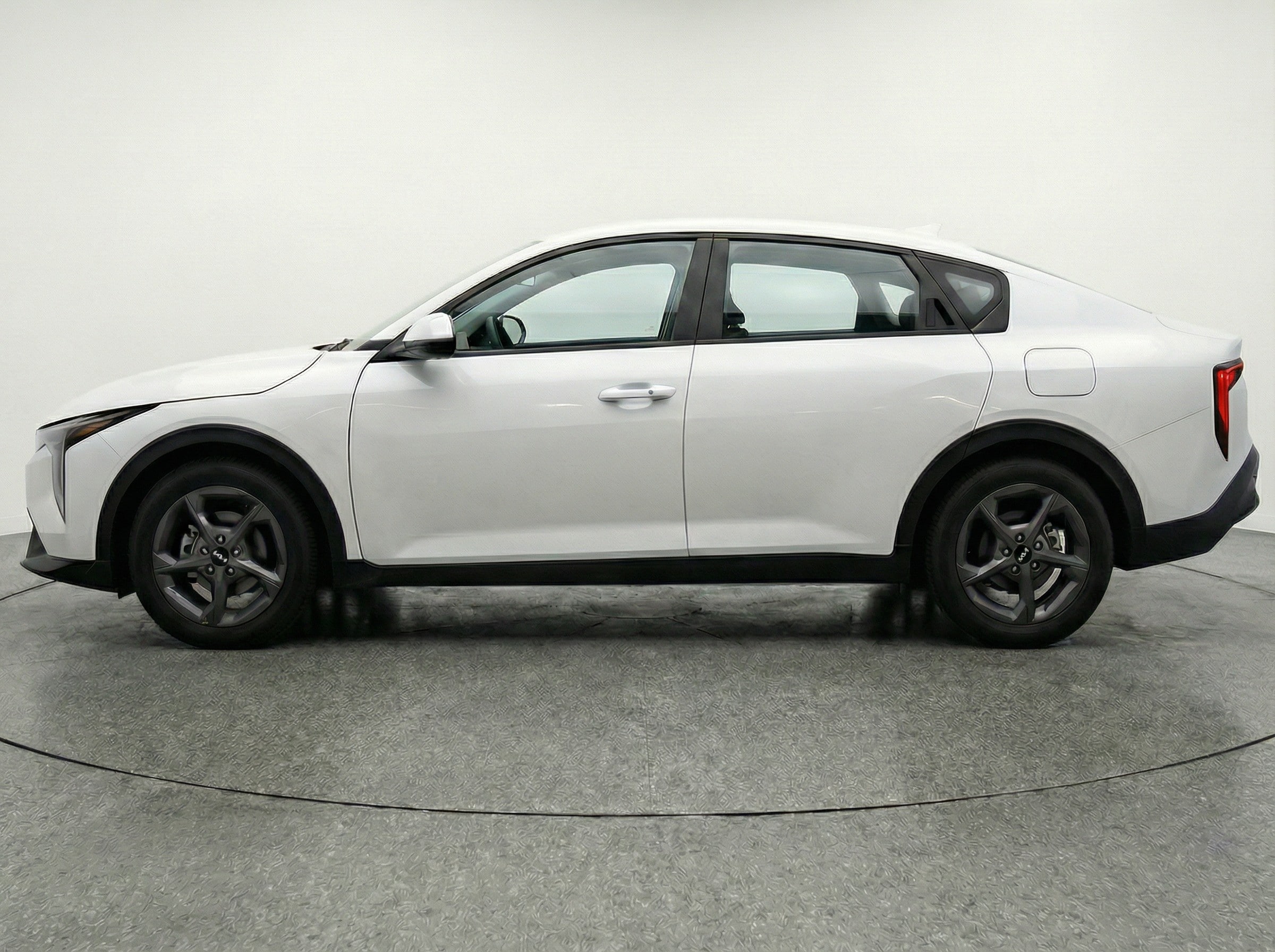 Thumbnail: 2025 Kia K4 - 4