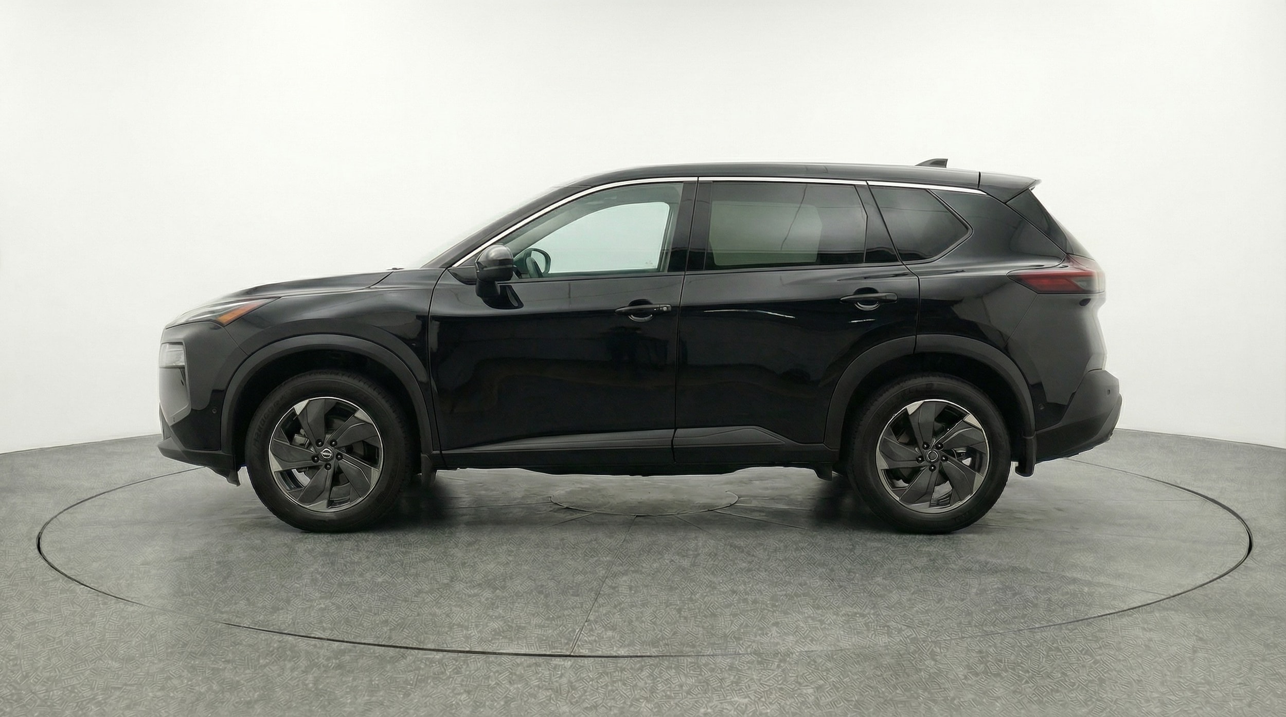 Thumbnail: 2025 Nissan Rogue - 4