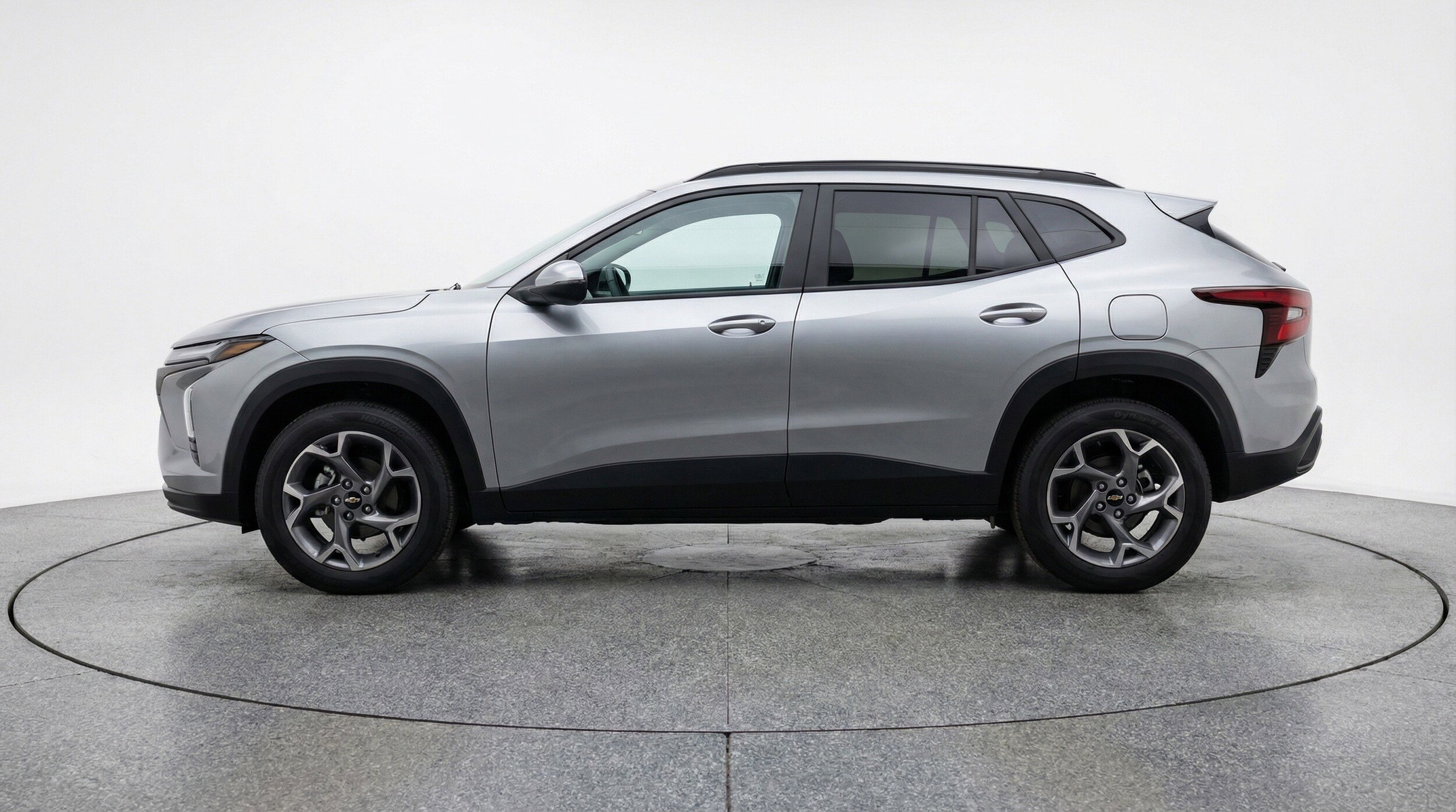 Thumbnail: 2025 Chevrolet Trax - 5