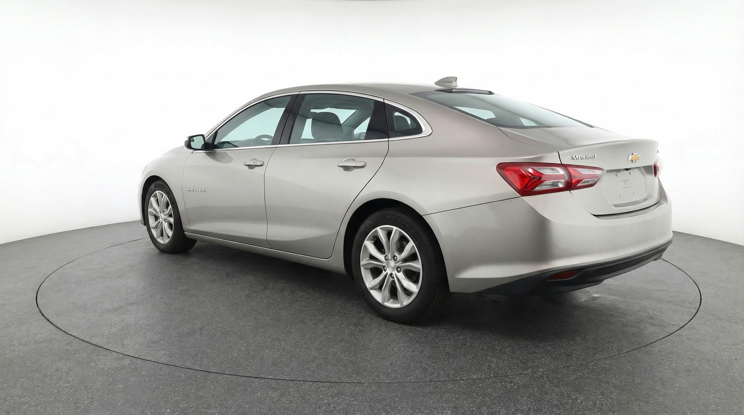 Thumbnail: 2023 Chevrolet Malibu - 5