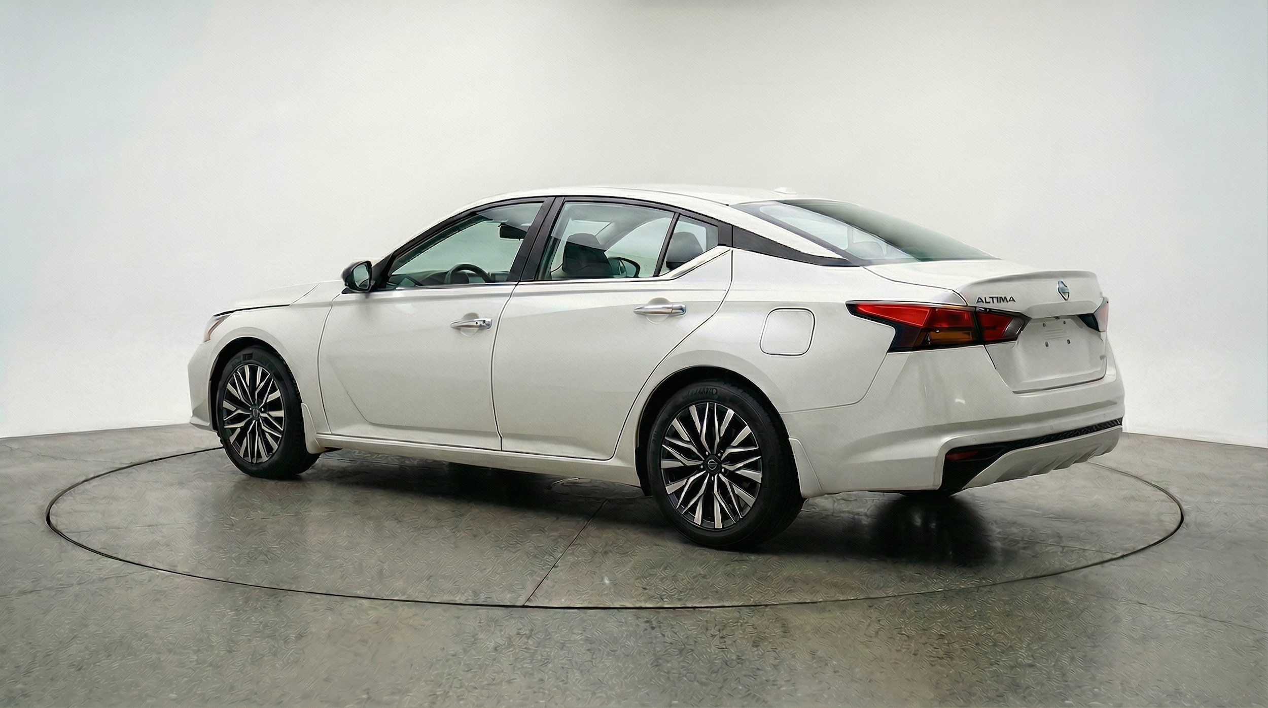 Thumbnail: 2025 Nissan Altima - 5