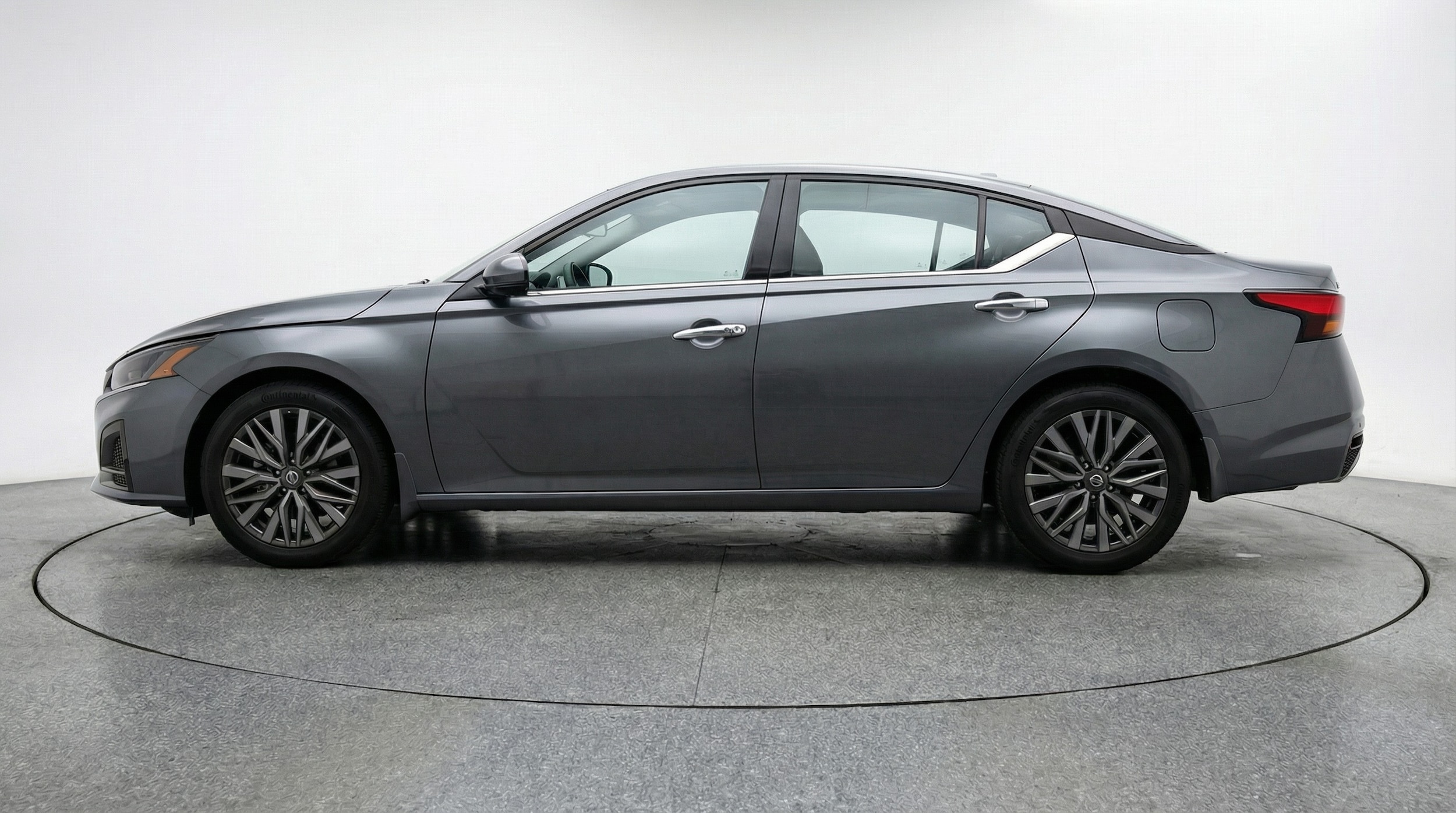 Thumbnail: 2025 Nissan Altima - 4