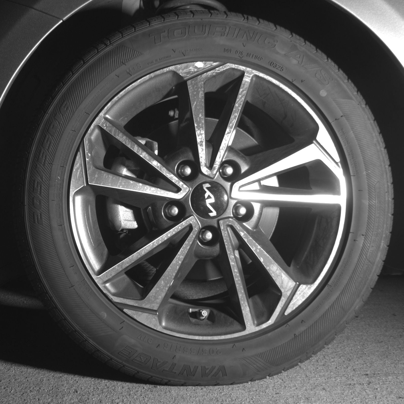 Thumbnail: 2024 Kia Forte - 9