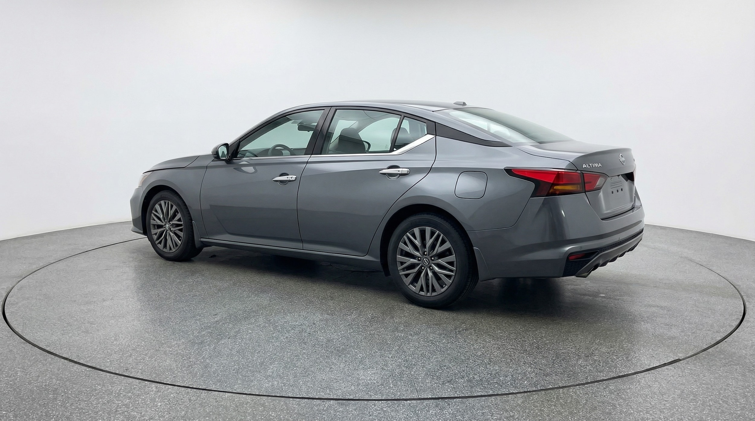 Thumbnail: 2025 Nissan Altima - 5