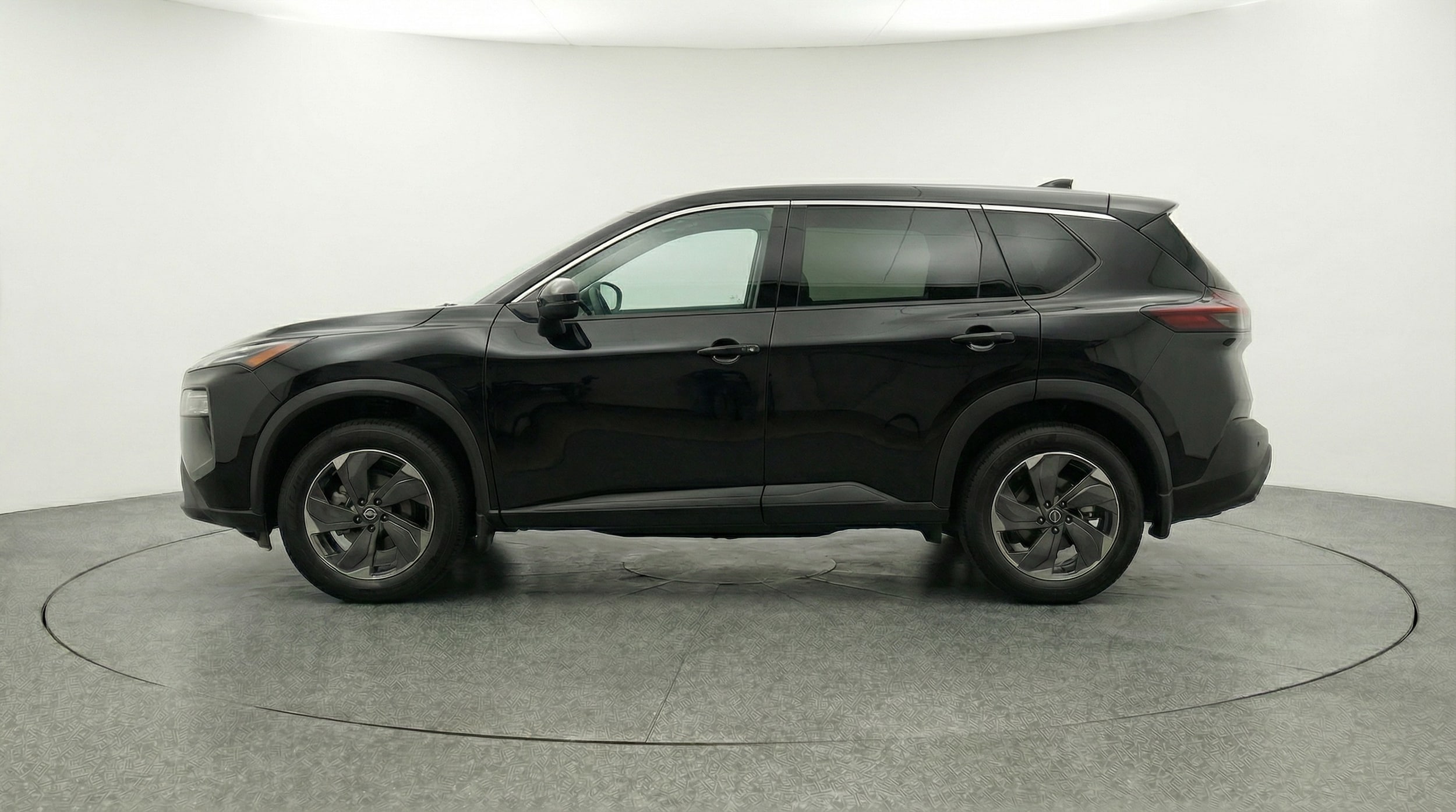 Thumbnail: 2025 Nissan Rogue - 4