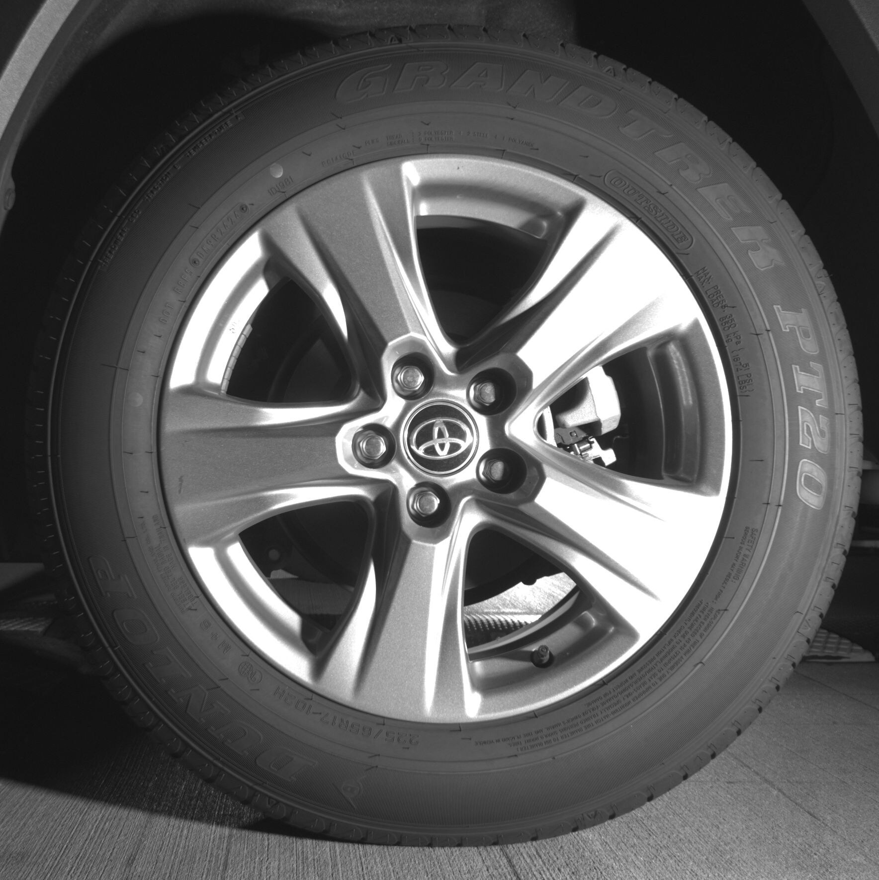 Thumbnail: 2025 Toyota RAV4 - 11