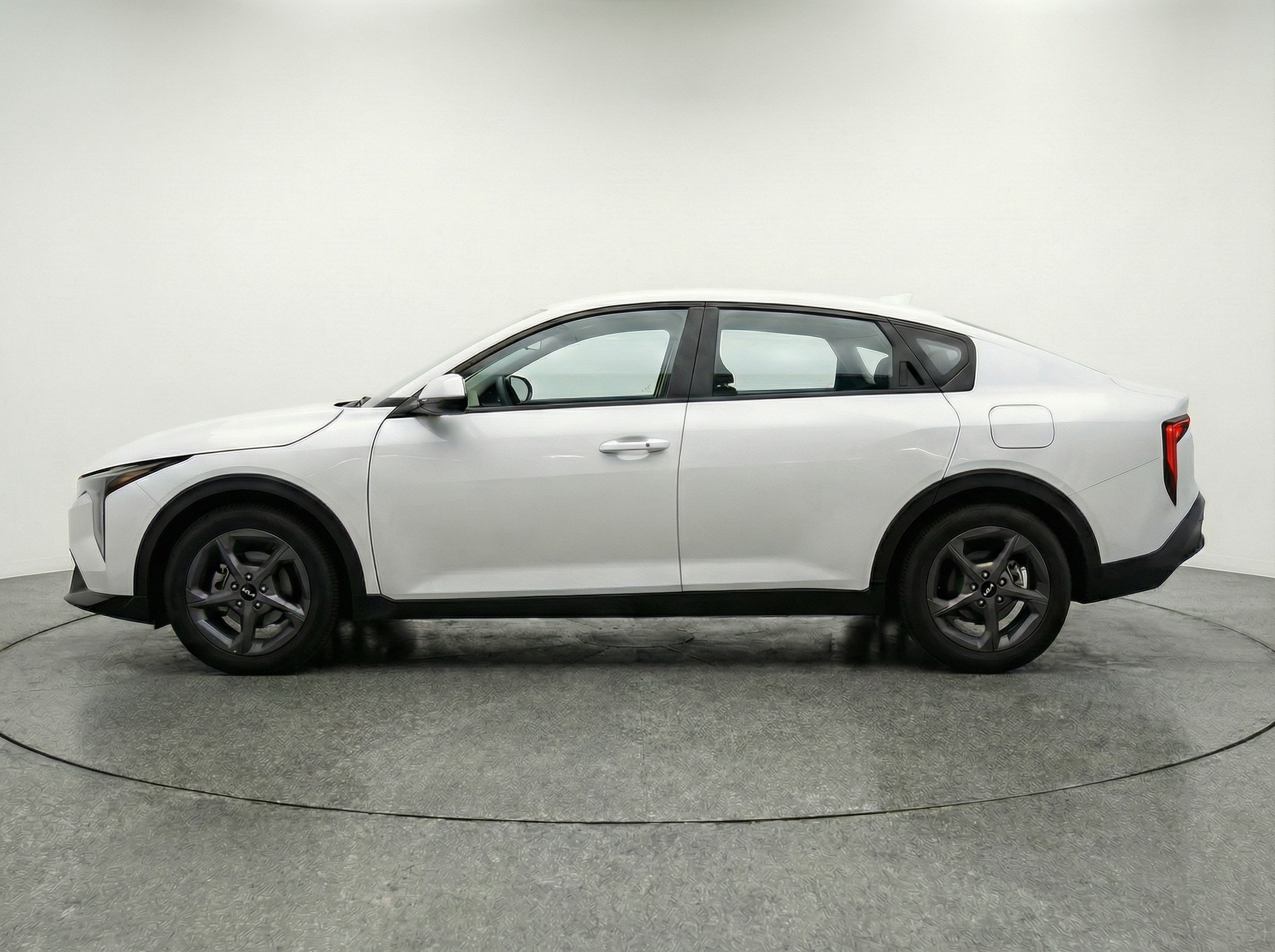 Thumbnail: 2025 Kia K4 - 4