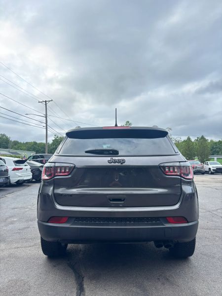 Used 2018 Jeep Compass Latitude 4x4 SUV