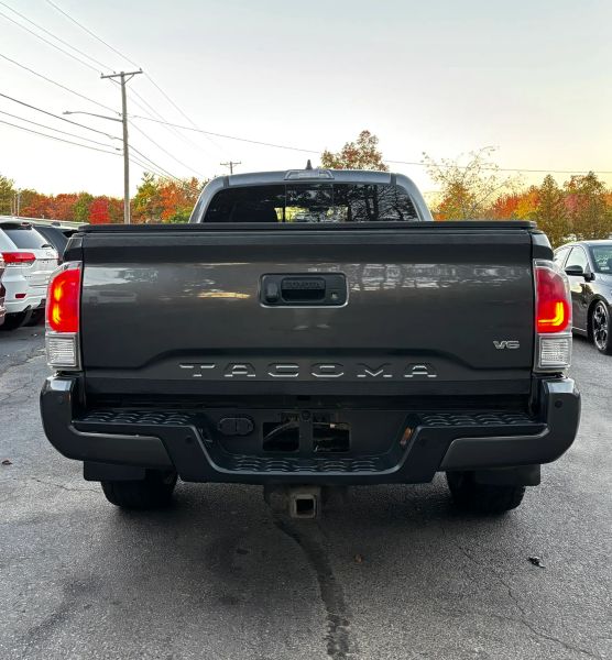 Used 2022 Toyota Tacoma Truck Double Cab