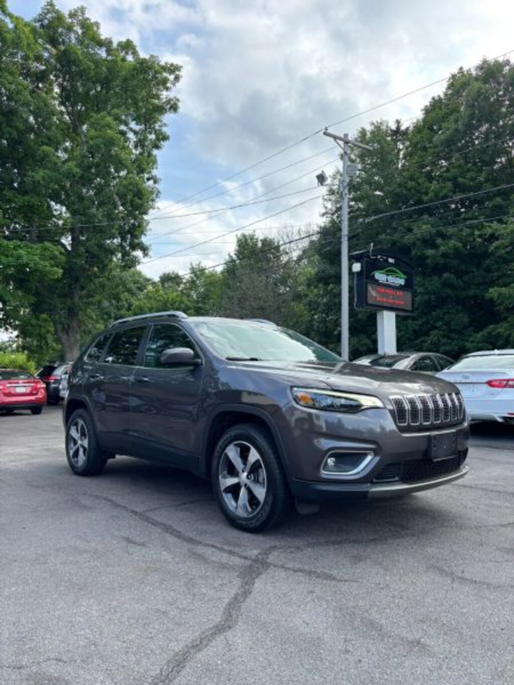 Used 2019 Jeep Cherokee Limited 4x4 SUV