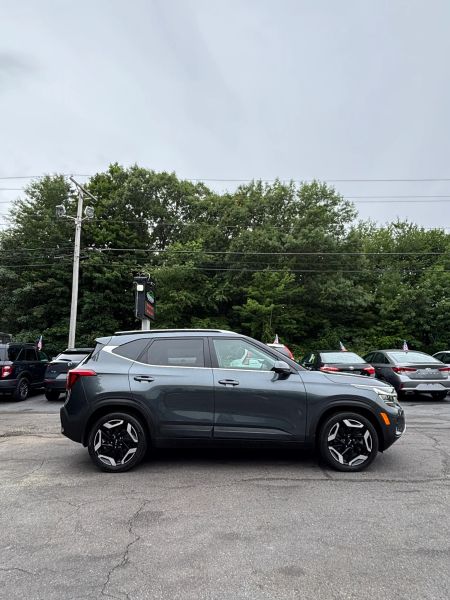 Used 2024 Kia Seltos SX SUV