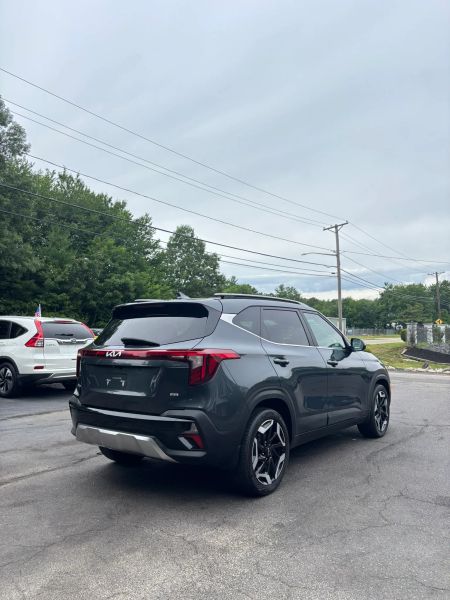 Used 2024 Kia Seltos SX SUV