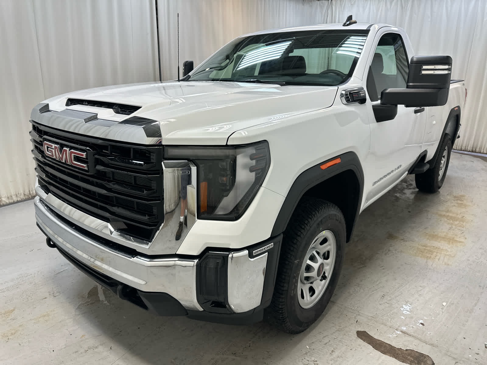 2026 Gmc Sierra 2500 HD Pro photo 2