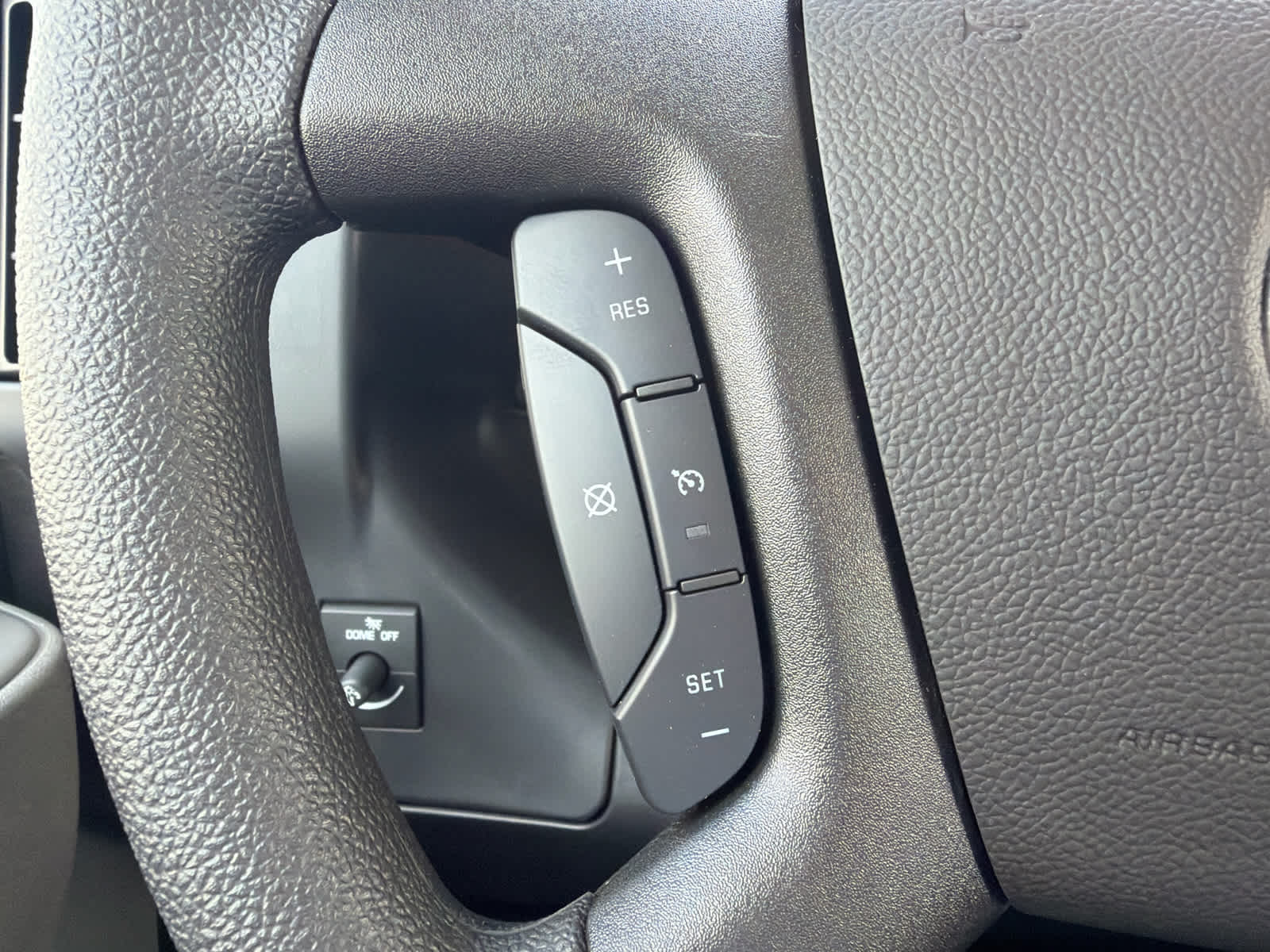 2025 GMC Savana Cargo Work Van - Photo 19