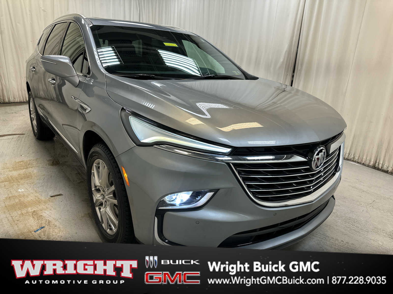 2023 Buick Enclave Essence's photo