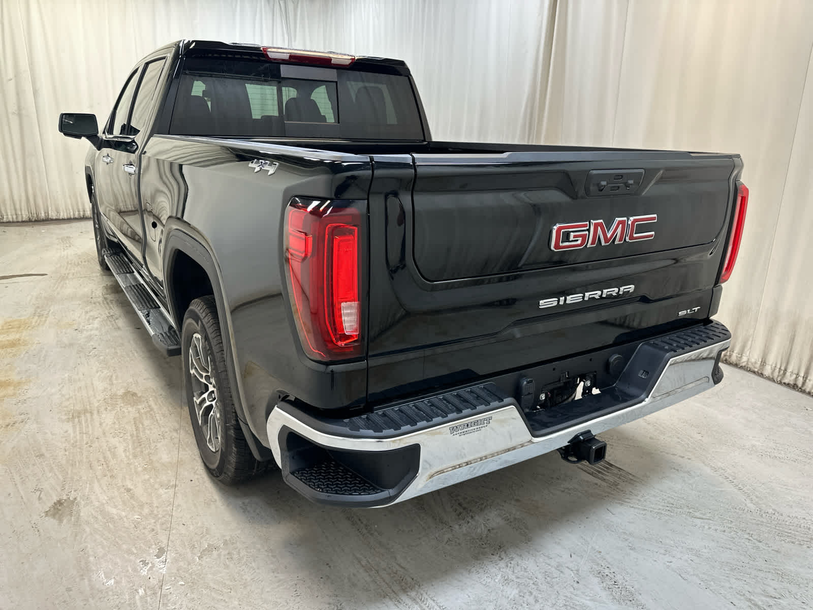 2026 Gmc Sierra 1500 SLT photo 4