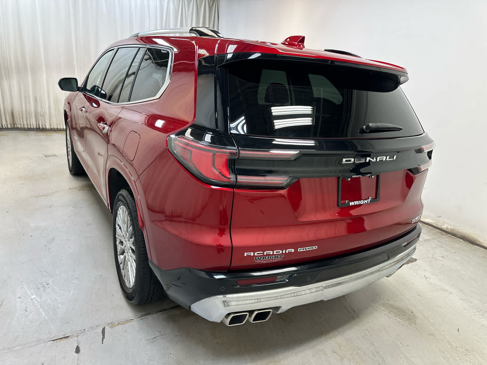 2024 Gmc Acadia Denali photo 4
