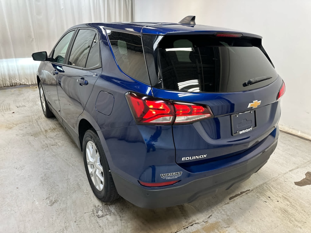 Used 2022 Chevrolet Equinox LS SUV