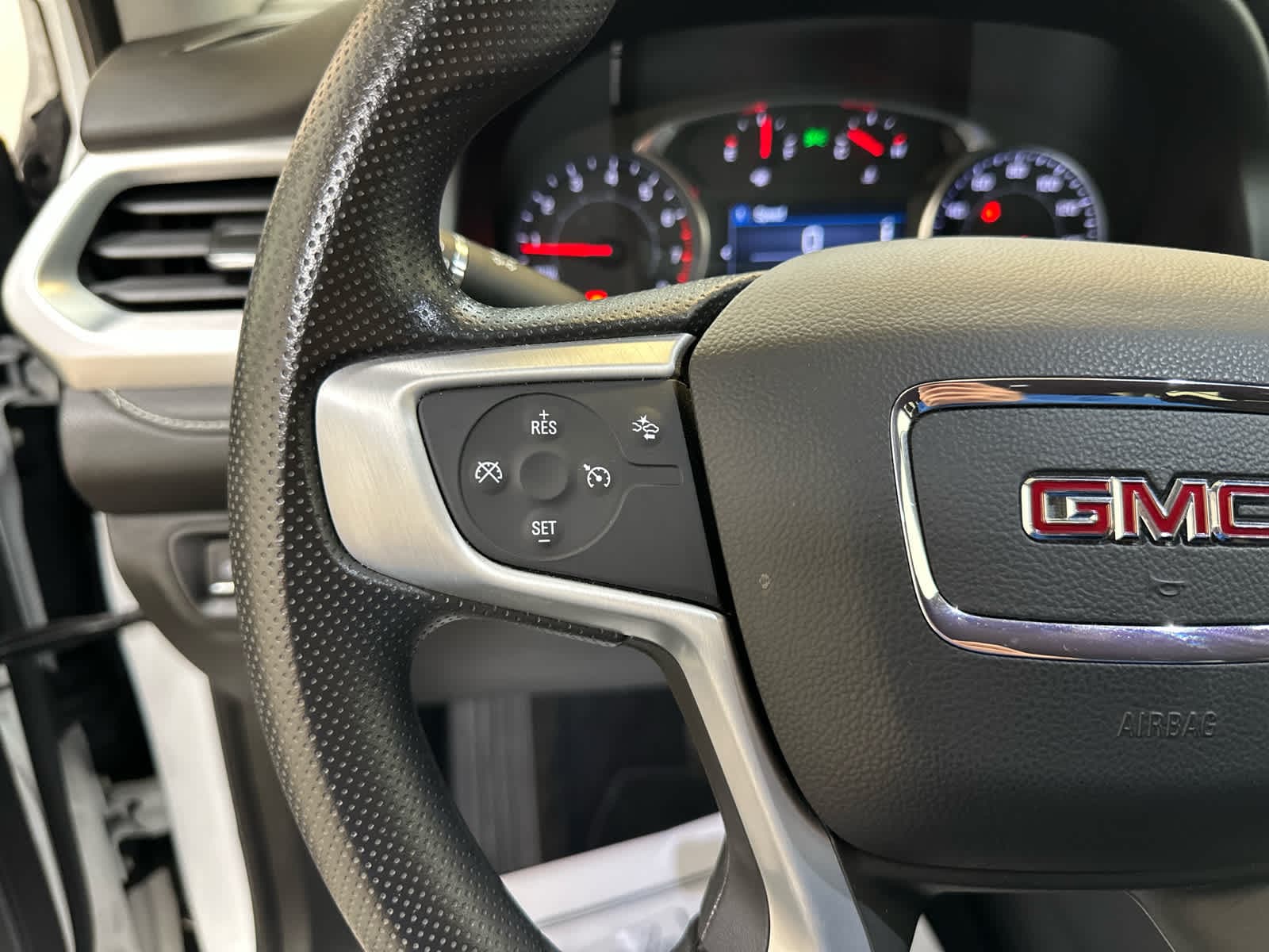 2023 GMC Acadia SLE - Photo 21