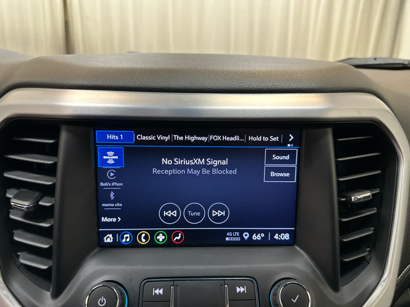2023 GMC Acadia SLE - Photo 16