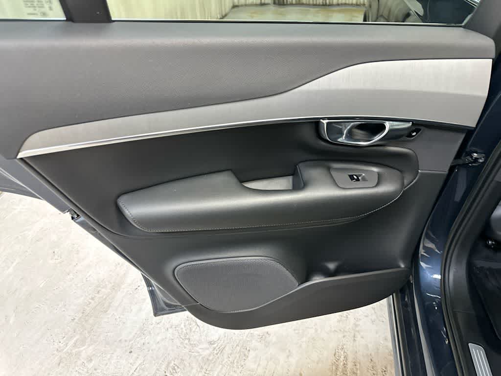 2023 Volvo XC90 Core - Photo 29