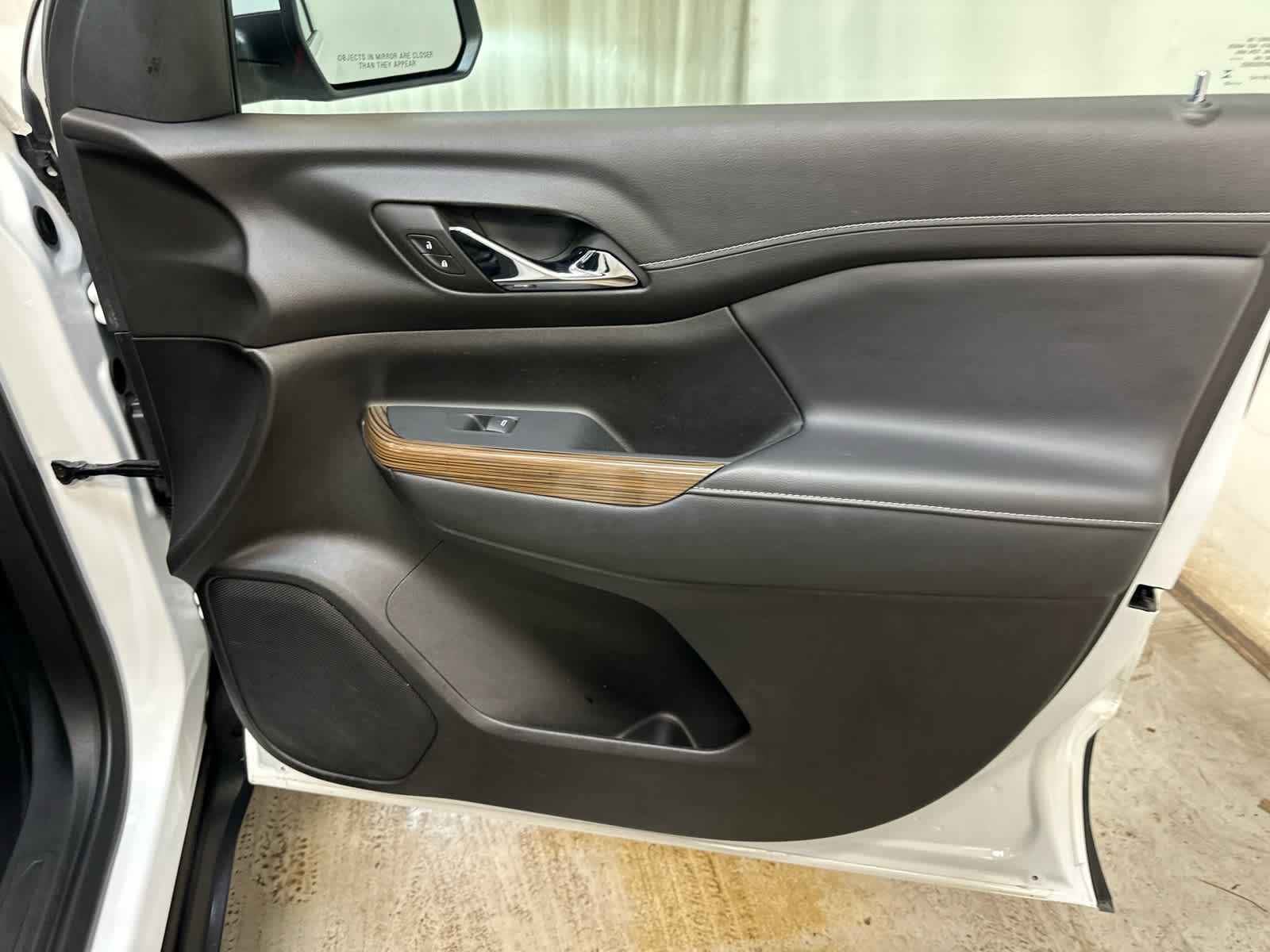 2023 GMC Acadia SLE - Photo 30