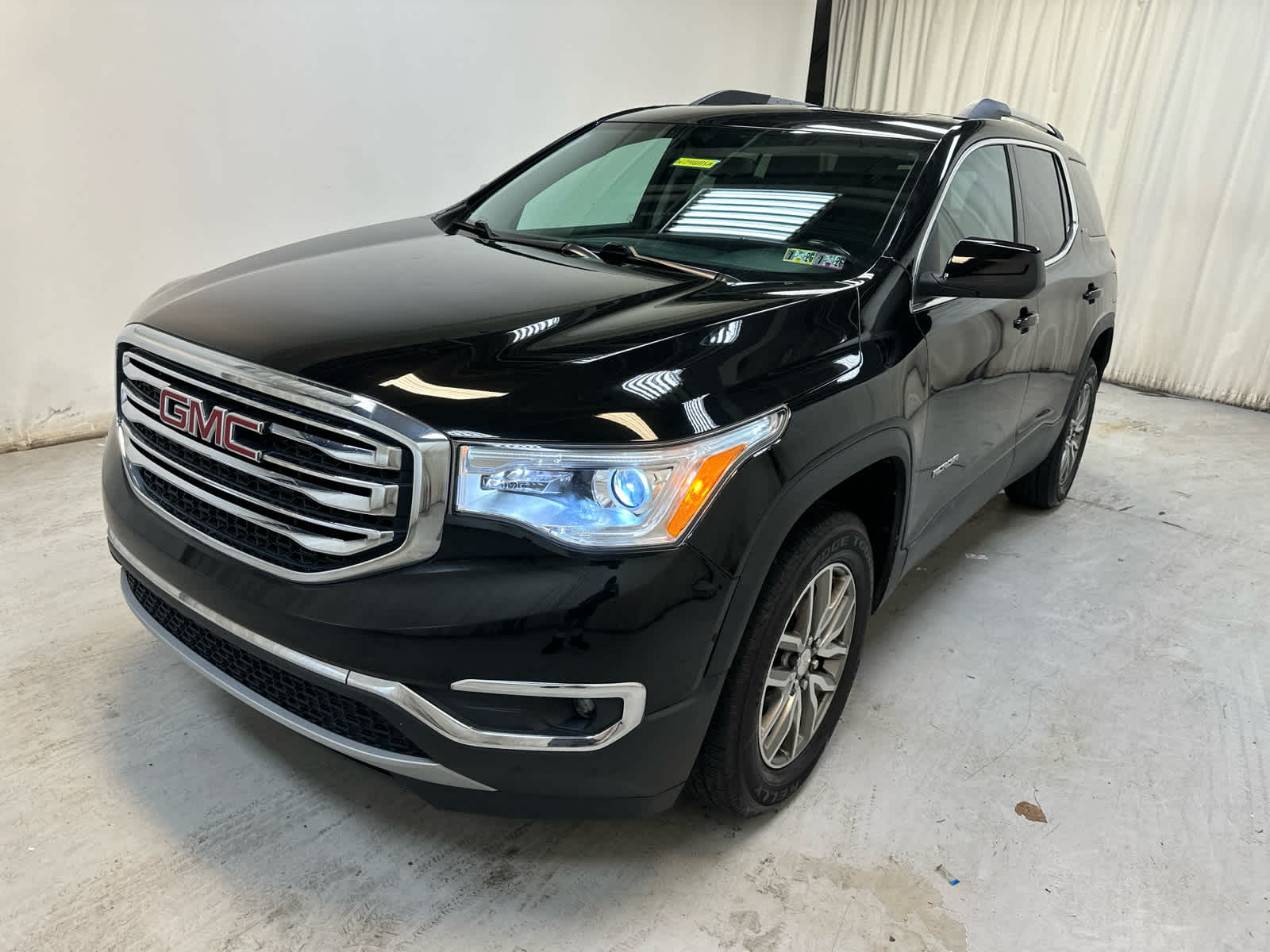 2019 Gmc Acadia SLE photo 3