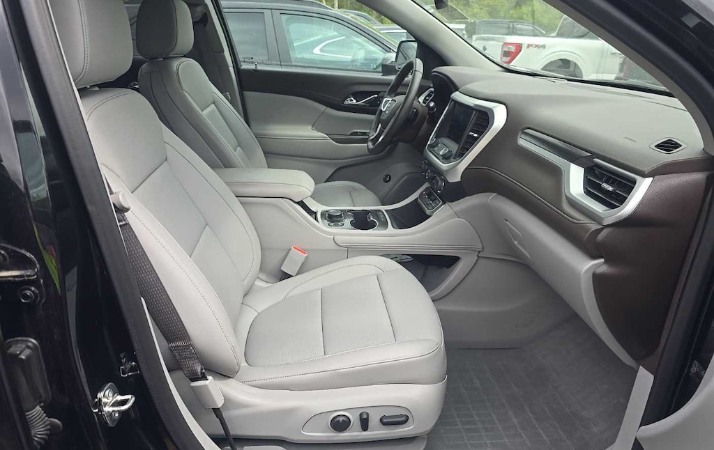 Used 2023 GMC Acadia SLT SUV