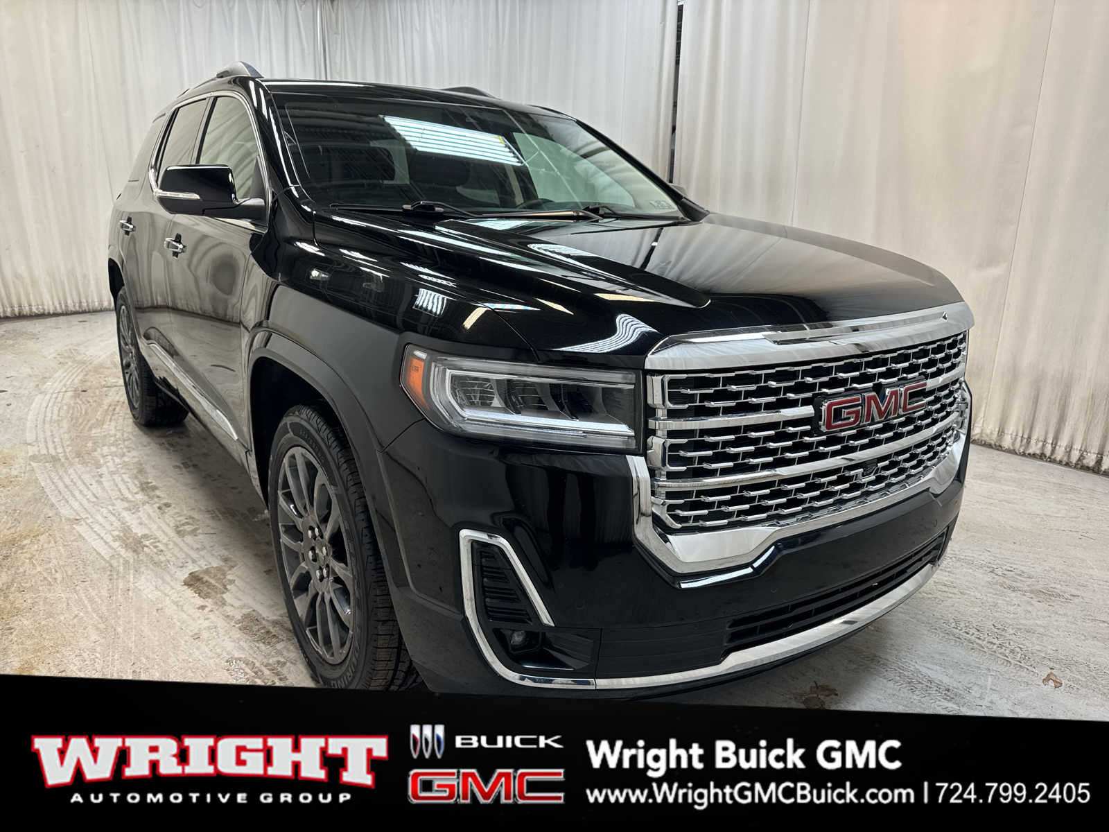 2023 GMC Acadia Denali's photo