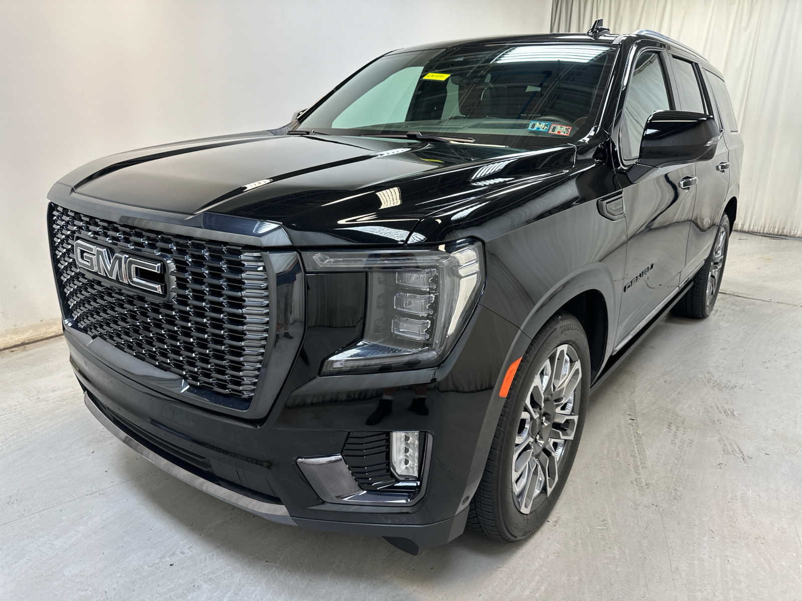 2024 Gmc Yukon Denali Ultimate photo 3