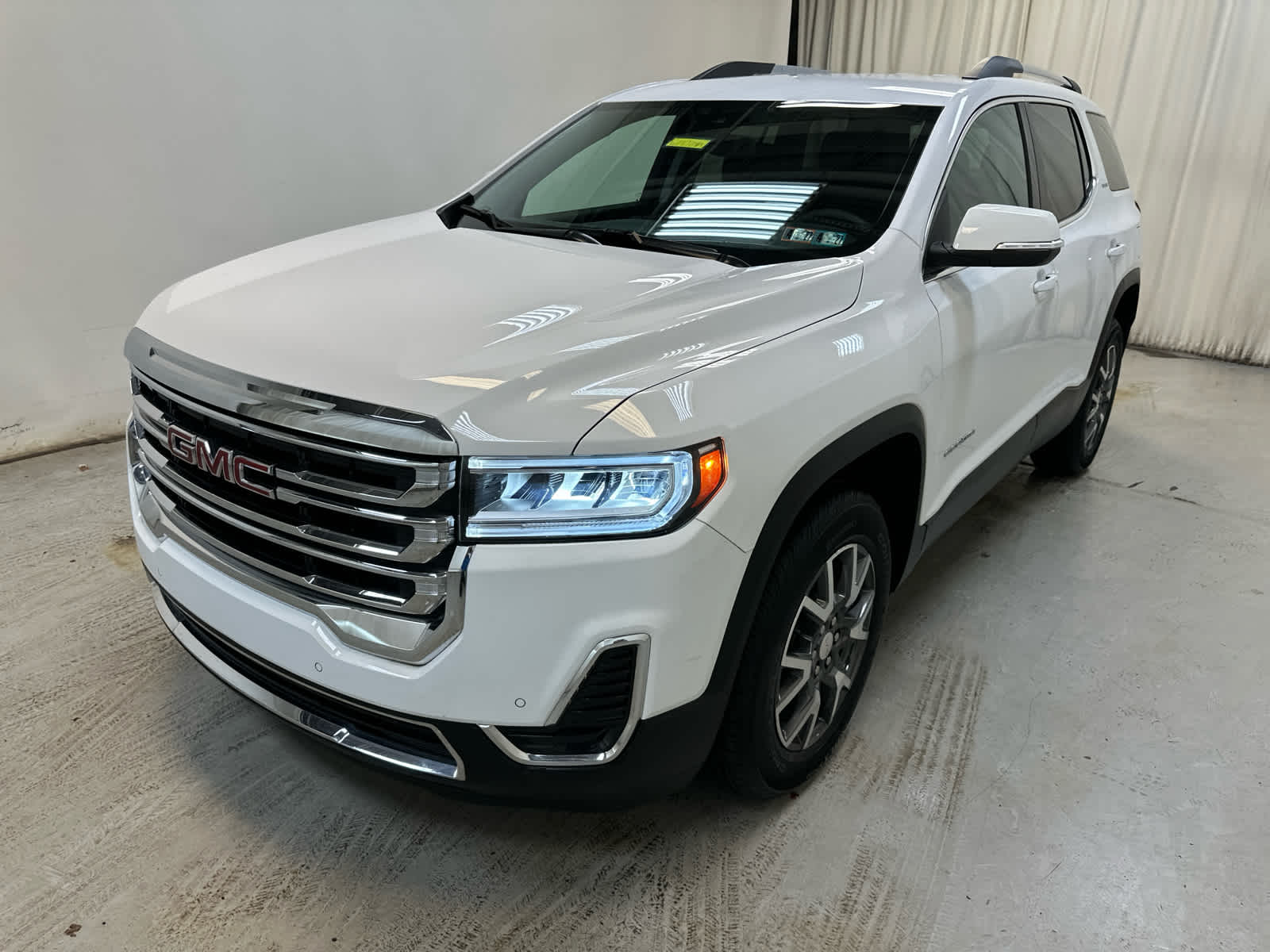 2023 GMC Acadia SLE - Photo 10