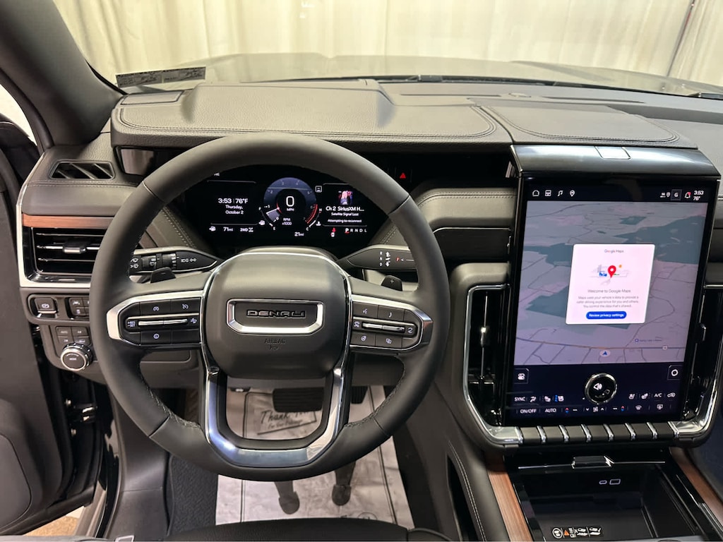 New 2025 GMC Yukon XL Denali SUV