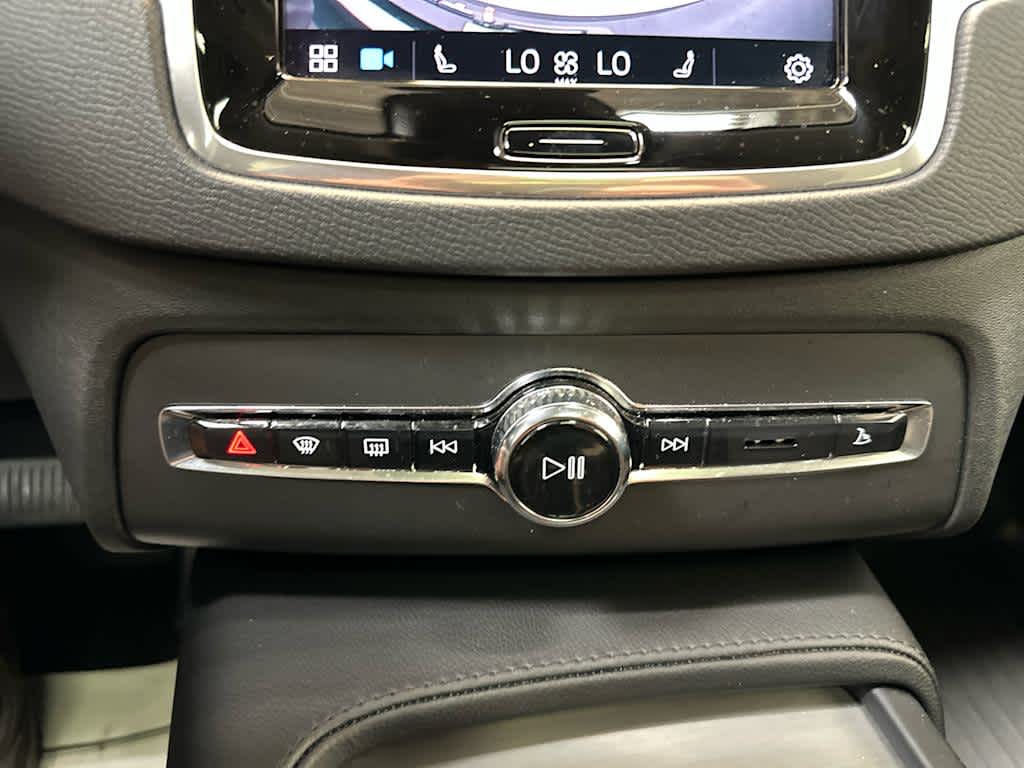 2023 Volvo XC90 Core - Photo 19