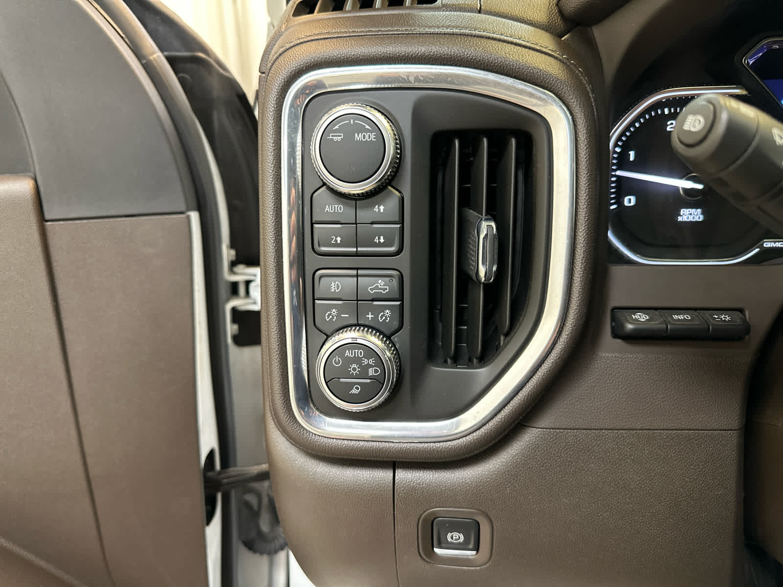 2023 GMC Sierra 3500 Denali HD Denali - Photo 23