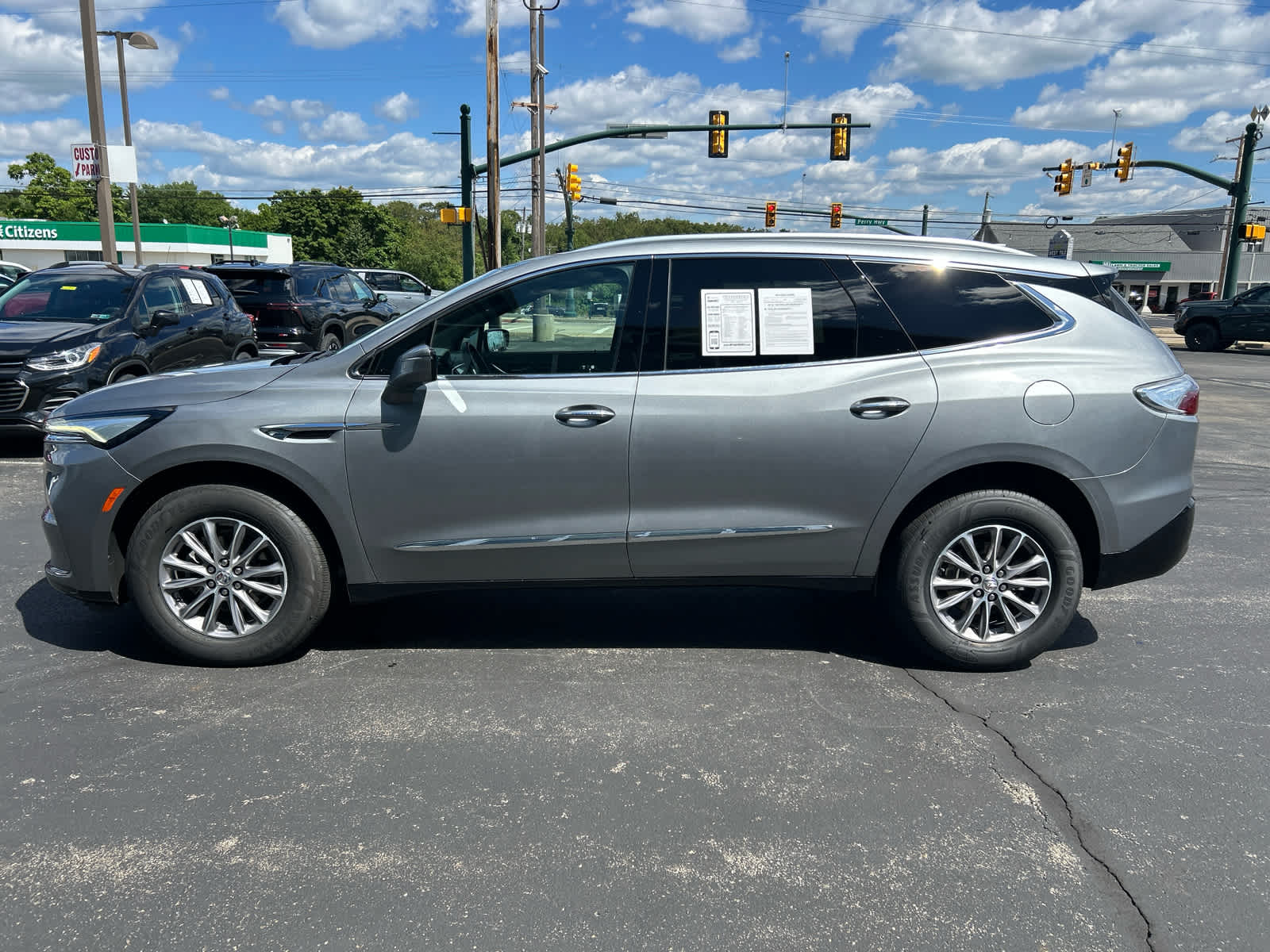 2023 Buick Enclave Premium - Photo 8