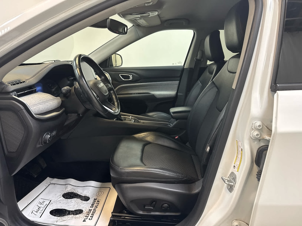 Used 2022 Jeep Compass Latitude SUV