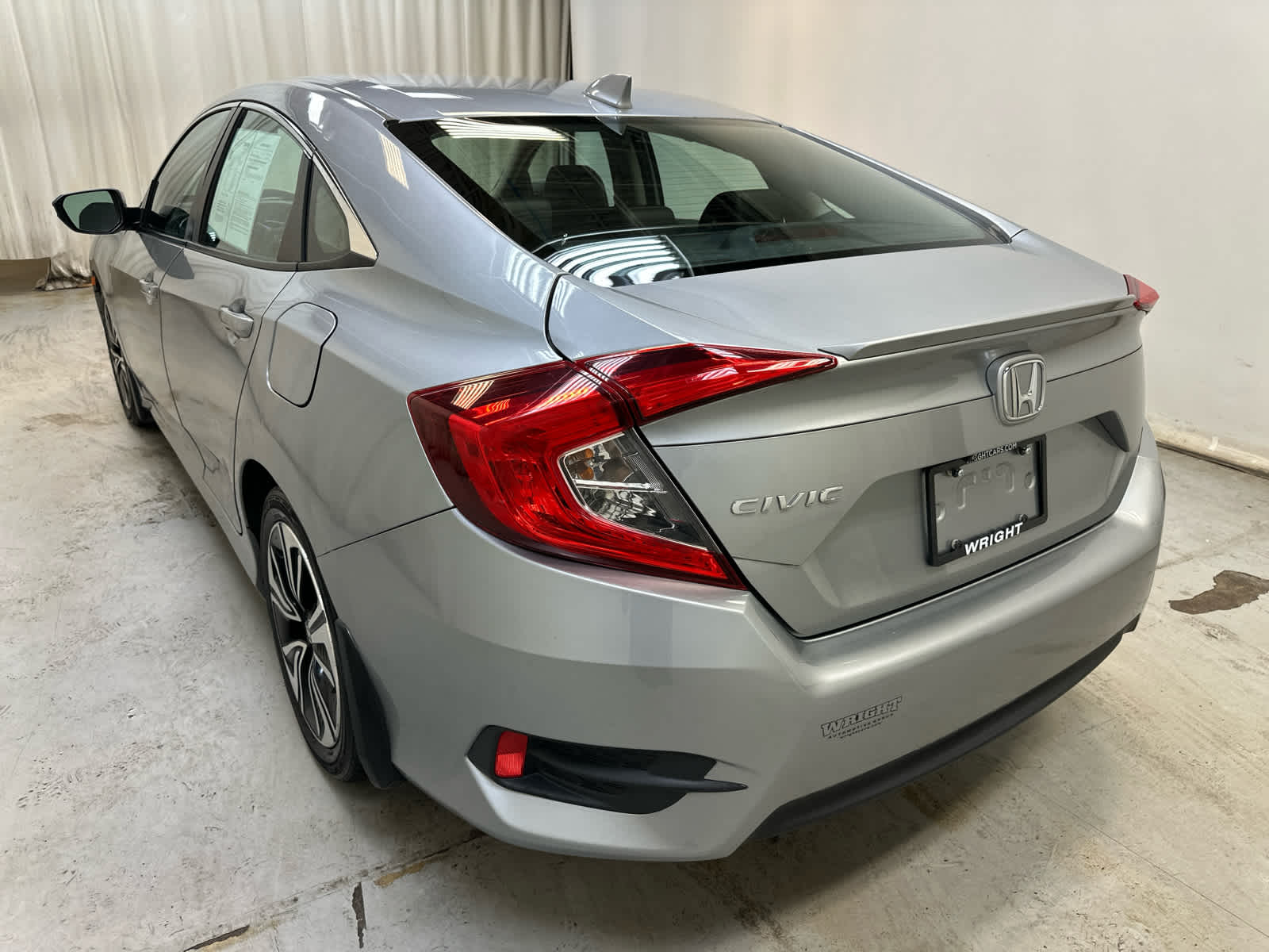 2017 Honda Civic EX-L photo 2