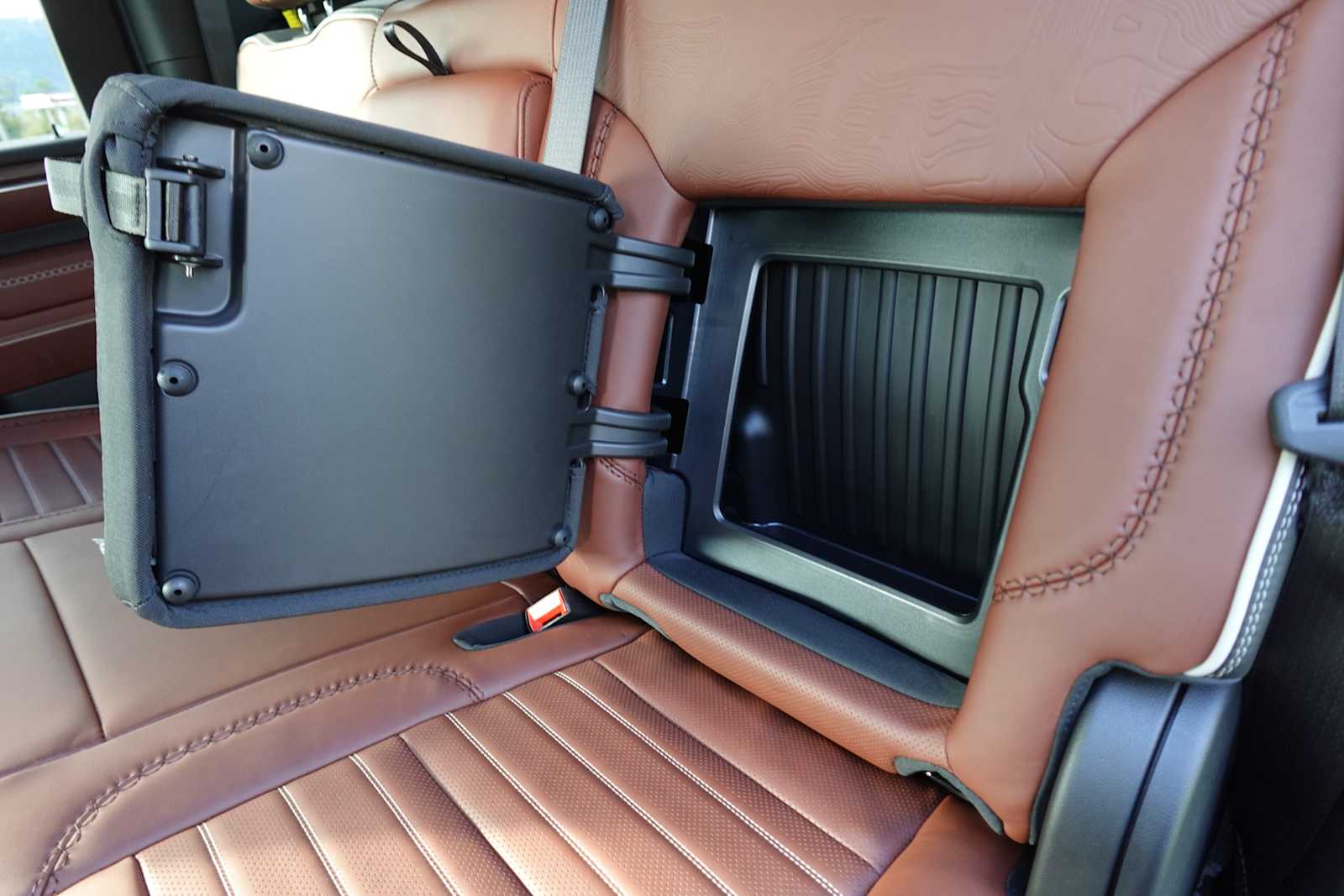 2026 GMC Sierra 2500HD Denali Ultimate - Photo 35