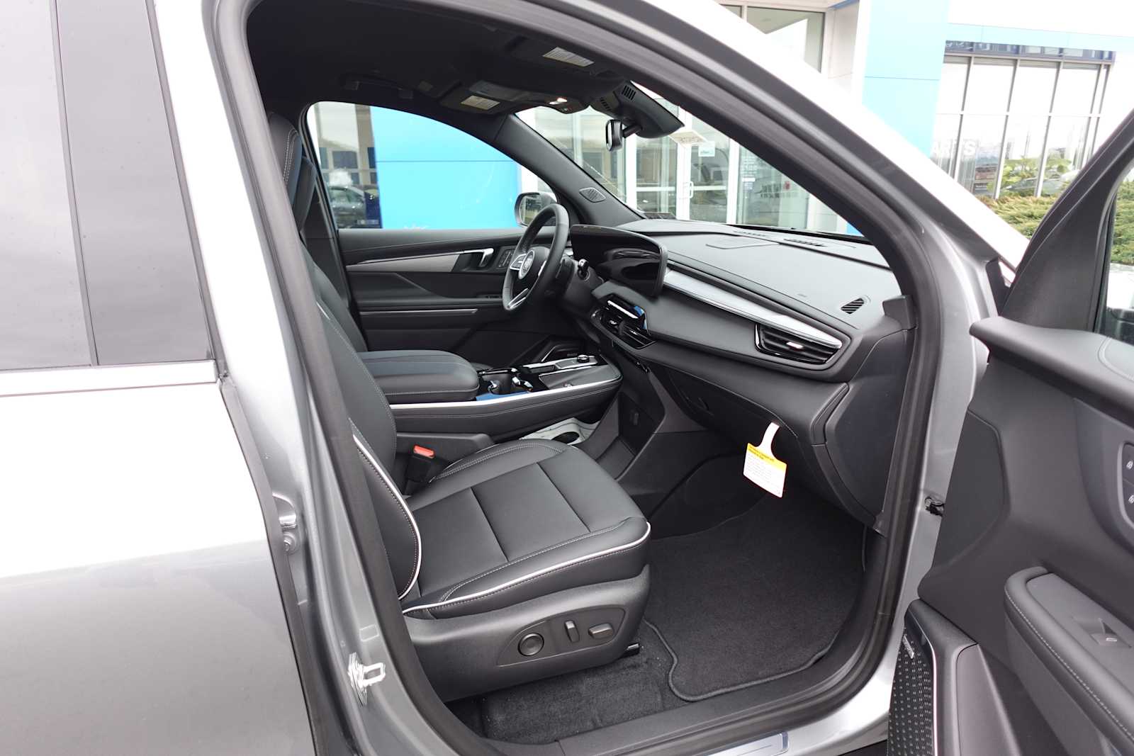 2025 Buick Enclave Preferred - Photo 30