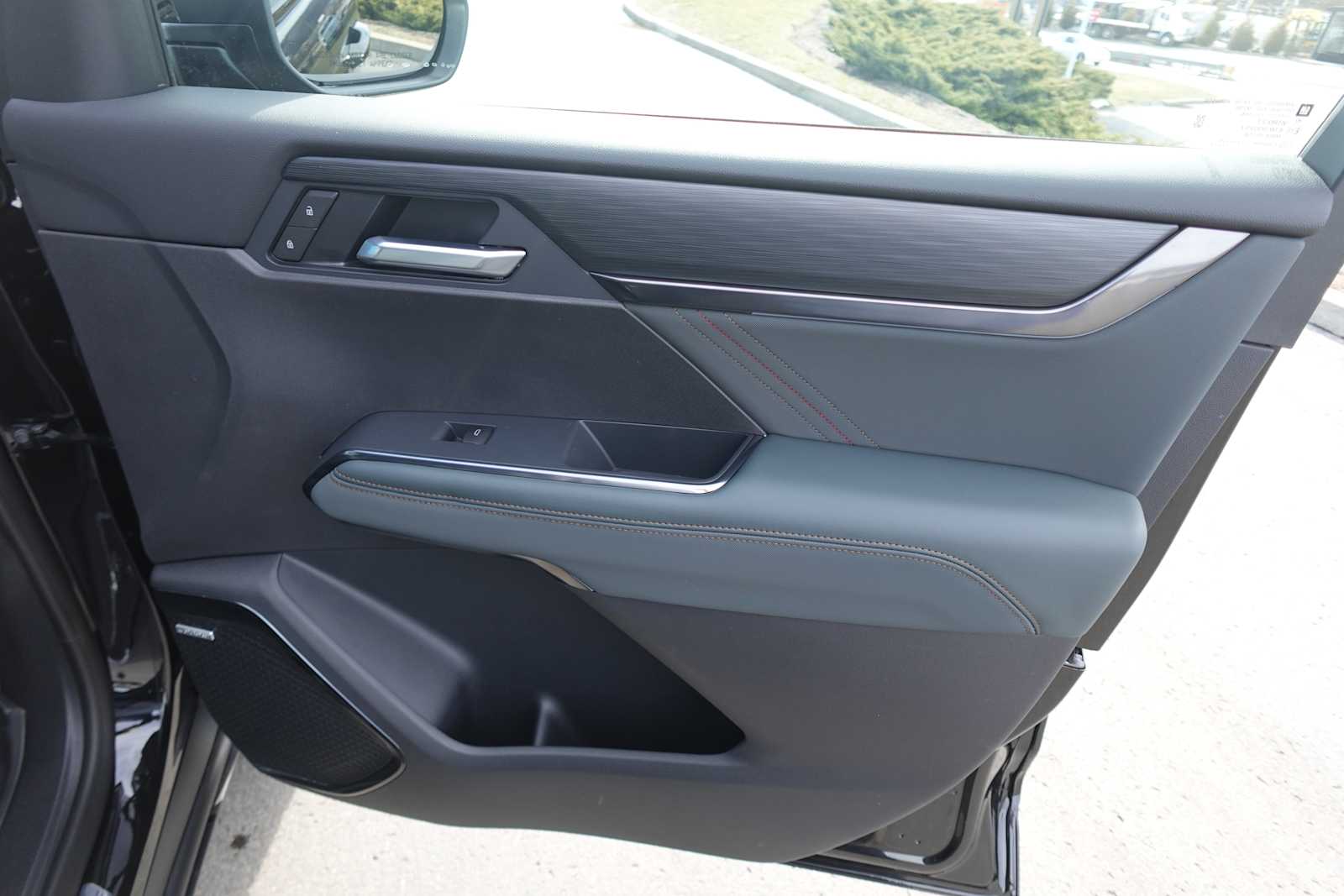 2026 GMC Acadia AT4 - Photo 27