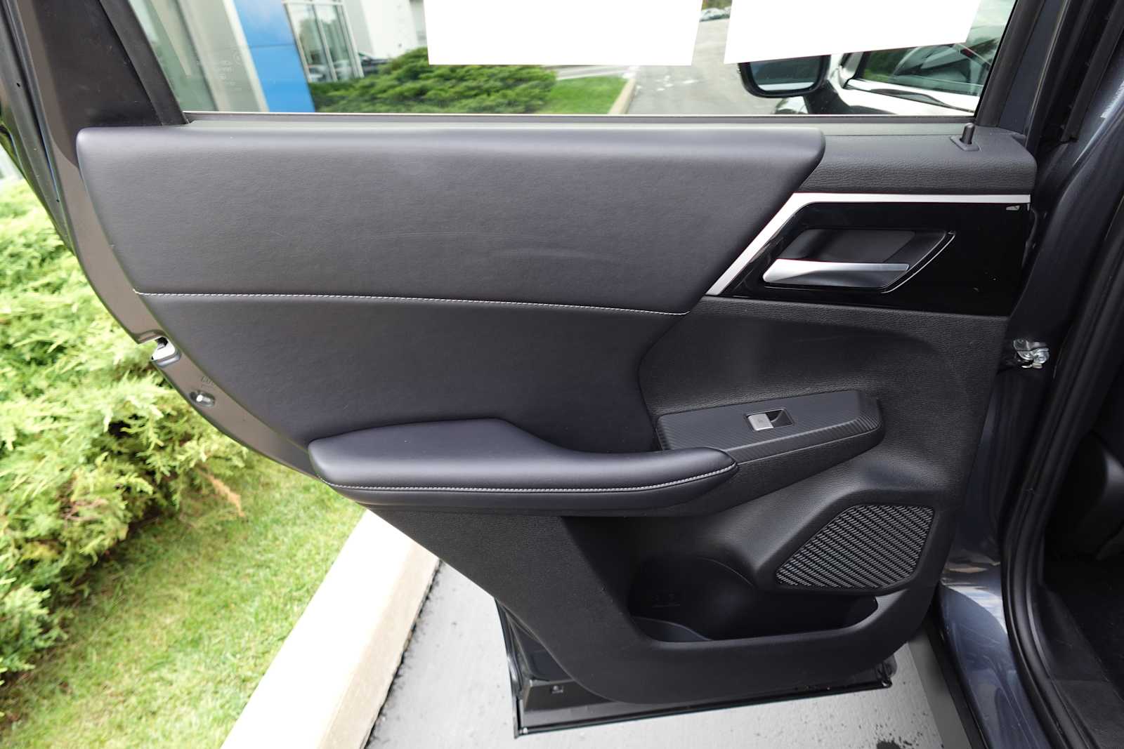 2024 Mitsubishi Outlander SE - Photo 24