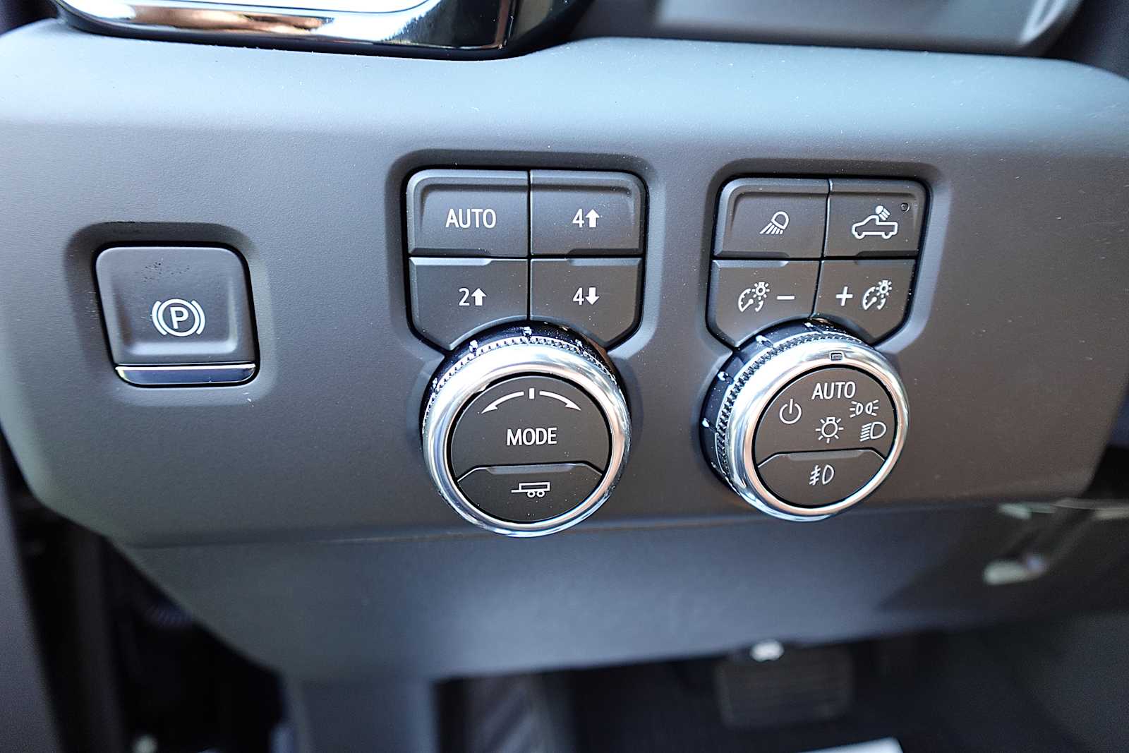 2026 GMC Sierra 2500HD Denali Ultimate - Photo 20