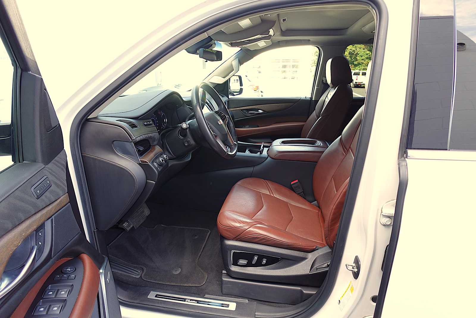 2019 Cadillac Escalade Luxury - Photo 10