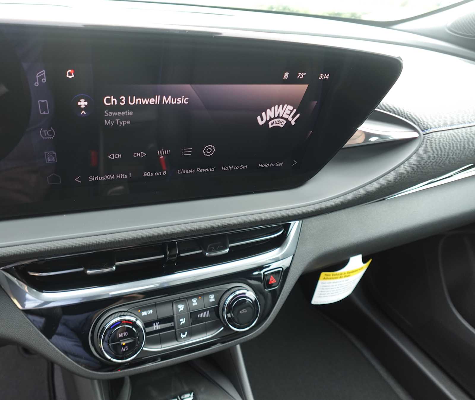 2026 Buick Envista Sport Touring - Photo 18