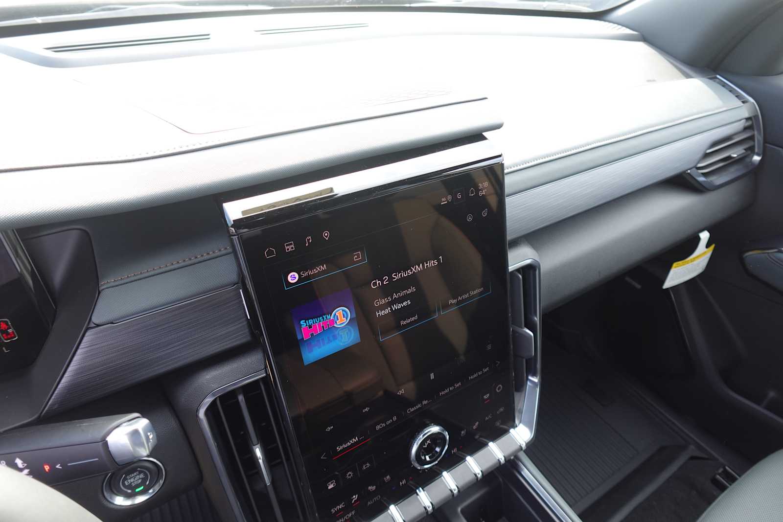 2026 GMC Acadia AT4 - Photo 17